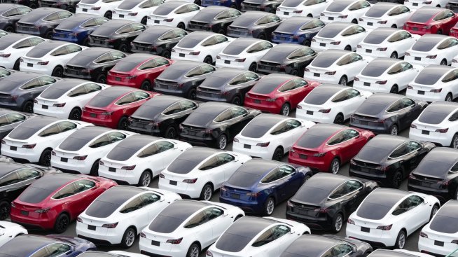 Tesla съкрати времето за доставка на Model 3 и Model Y за клиенти до седмица