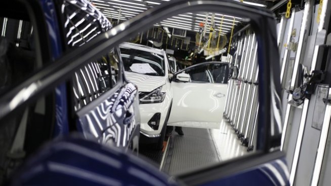 FT: Nissan преговаря за изграждането на фабрика за батерии във Великобритания