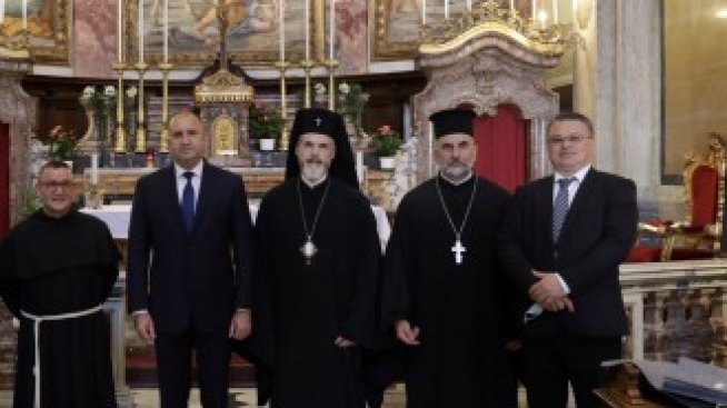 Радев: България е готова да работи за изграждане на мостове със Северна Македония
