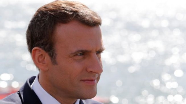 Франция вдига извънредното положение, заменя го с нов антитерористичен закон