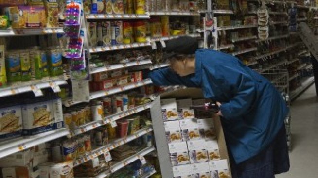 Икономическата несигурност блокира доверието на потребителите в САЩ