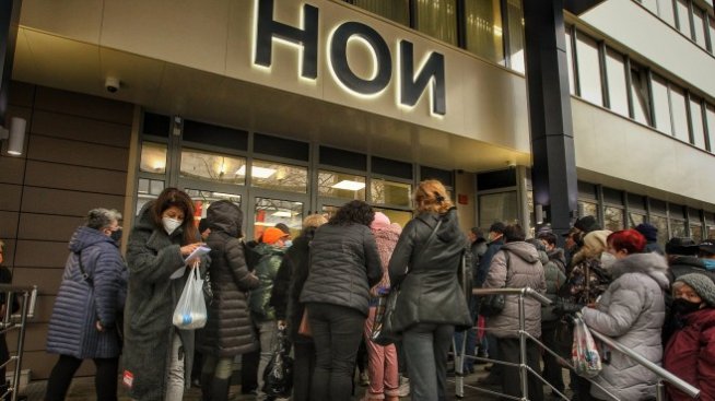 Пенсиите ще бъдат увеличени от 1 юли и от 1 октомври тази година