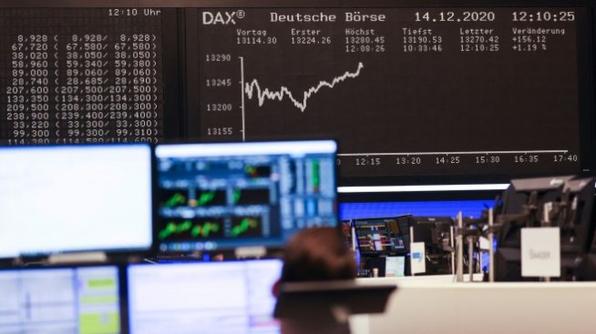 Централните банки донесоха свежи ръстове на европейските индекси
