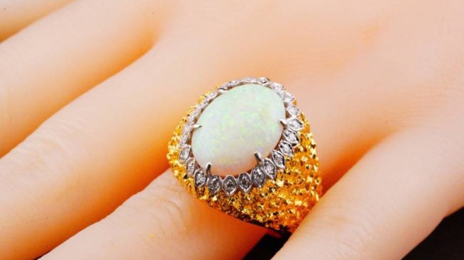 Златни пръстени на Елвис Пресли ще бъдат предложени на онлайн търг