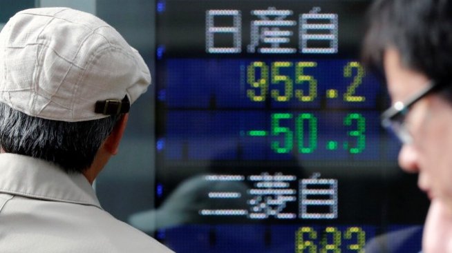 Петъчните понижения на петролните пазари удариха и азиатските борси