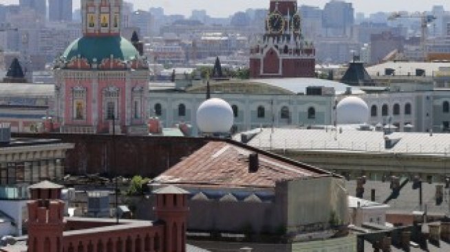 Руснаците инвестират в жилища, за да се предпазят от срива на рублата