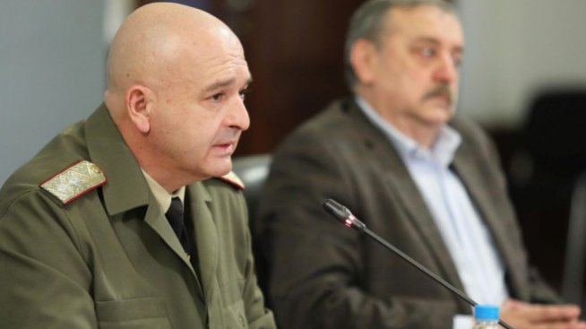 Общо 13 области в България са активно засегнати от коронавируса