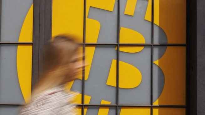 Биткойнът отново показва господството си над алтернативните монети