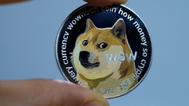 Системата на Robinhood не издържа на манията по доуджкойна