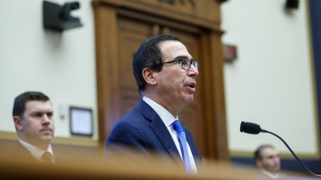 Манучин: Кризата в Boeing ще свие БВП с половин процентен пункт