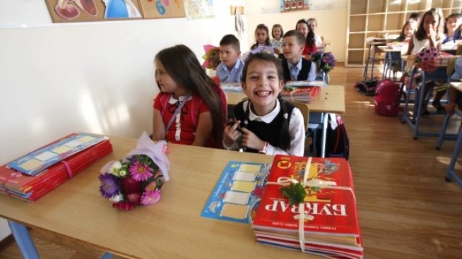 Над 2 млн. лева получават три образователни програми