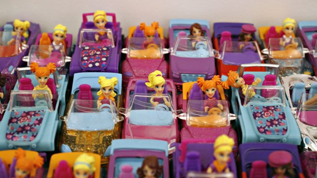 Mattel снижи годишната си прогноза, засегната от несигурността около митата