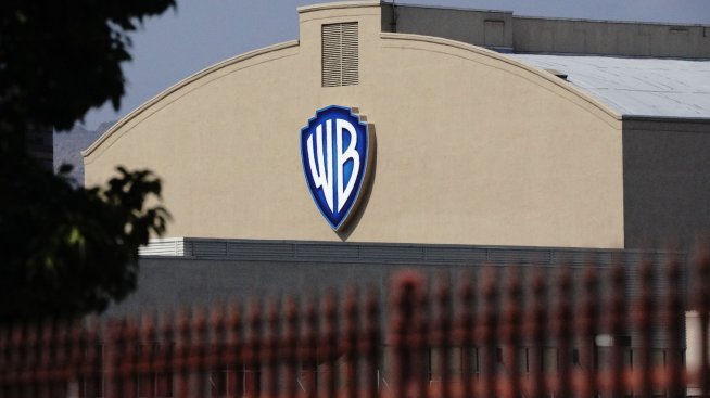 Warner Bros. Discovery записа голяма загуба на фона на отслабващия рекламен пазар