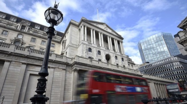 Разединението в Английската централна банка се задълбочава