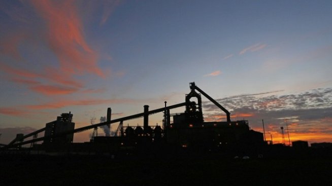 Фабричното производство в САЩ се понижава изненадващо през май