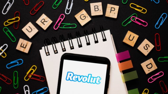 Банковият лиценз на Revolut във Великобритания може да се забави