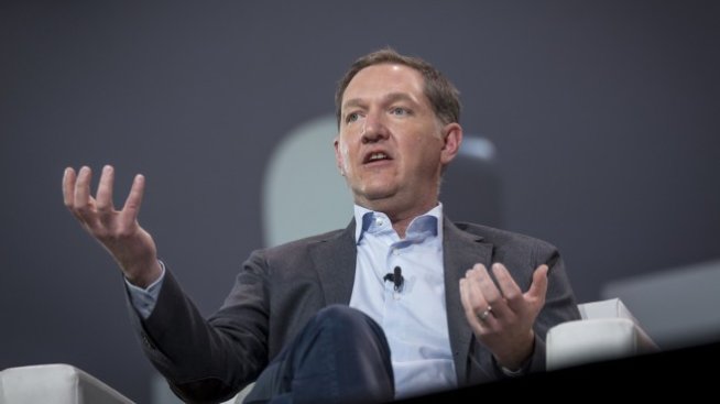 IBM изненадващо загуби президента си