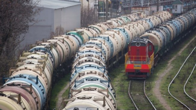 Цената на петрола остава стабилна преди новия кръг преговори между ОПЕК*