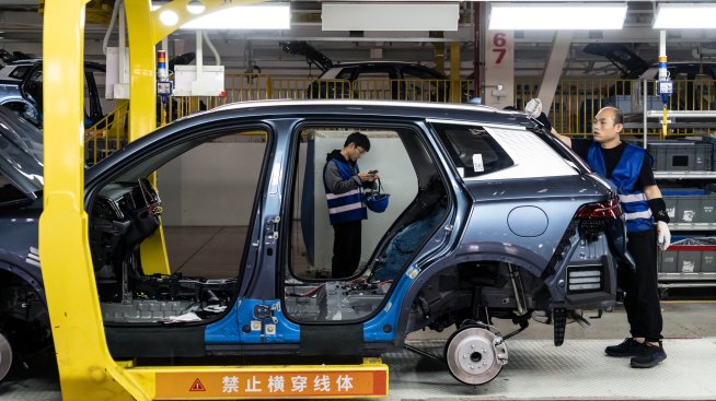 ЕС и Китай възстановяват преговорите за минимална цена на вносните електромобили