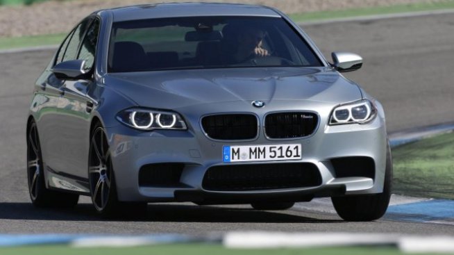 BMW показа своя най-скъп екстериорен цвят 