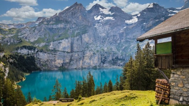 Пренасяна по въздуха микропластмаса замърсява планините