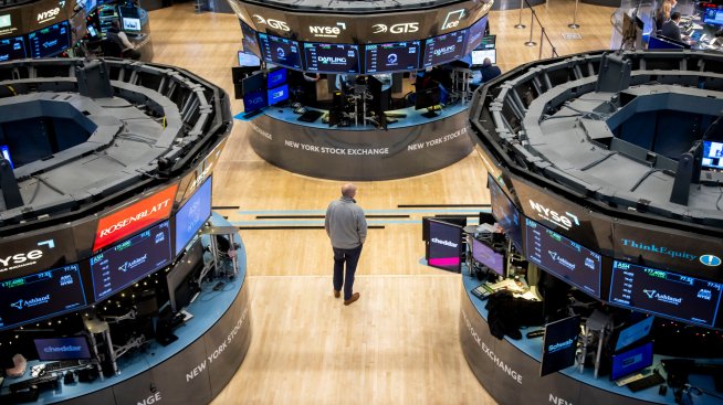Wall Street отваря с понижения на фона на търговската несигурност*