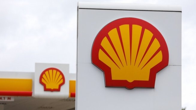 Петролните гиганти търсят начин да намалят зависимостта си от петрола