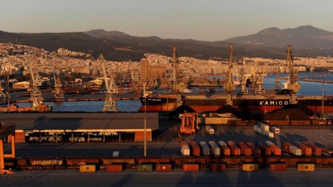 Гърция одобри продажбата на пристанището в Солун