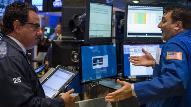 S&P500 за кратко падна под психологическата граница от 2000 пункта*