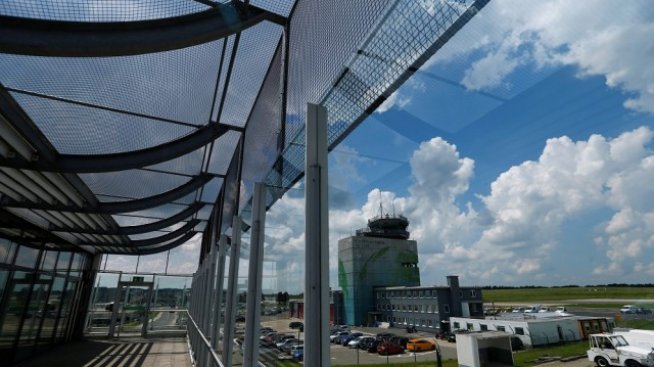 Летището във Франкфурт добавя места за йога