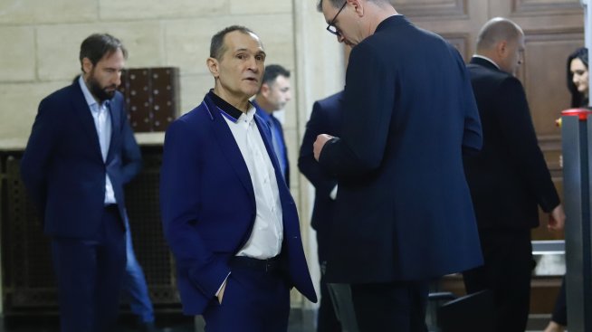 Васил Божков излиза на свобода срещу гаранция от 130 хил. лева