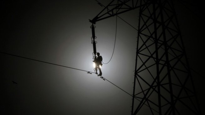 Парламентът не подкрепи отпадане на ролята на НЕК като обществен доставчик