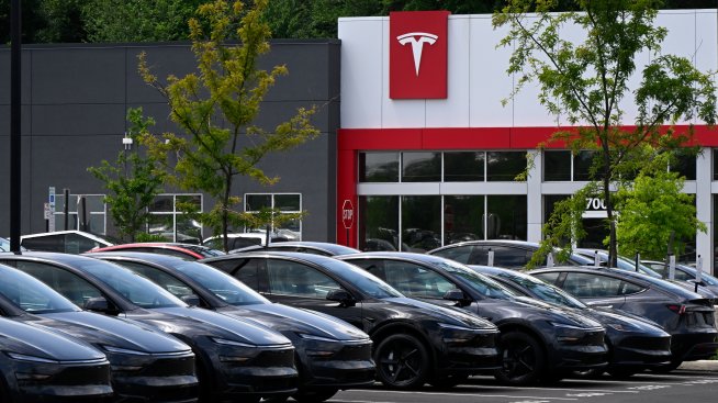 Има ли светлина в края на тунела при продажбите на Tesla?