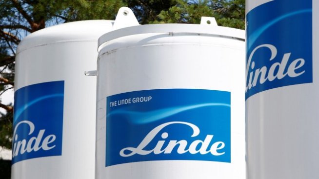 Акциите на Linde се сринаха с 10% заради препятствия пред сливането с Praxair