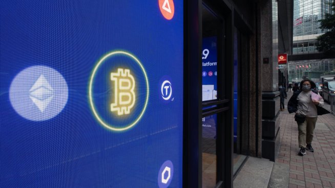 Слуховете за Чанпън Джао не успяват да отместят биткойна от прага от 28 хил. долара