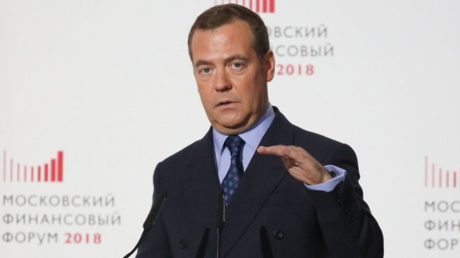 Медведев: Фалит на Русия може да се превърне в европейски фалит