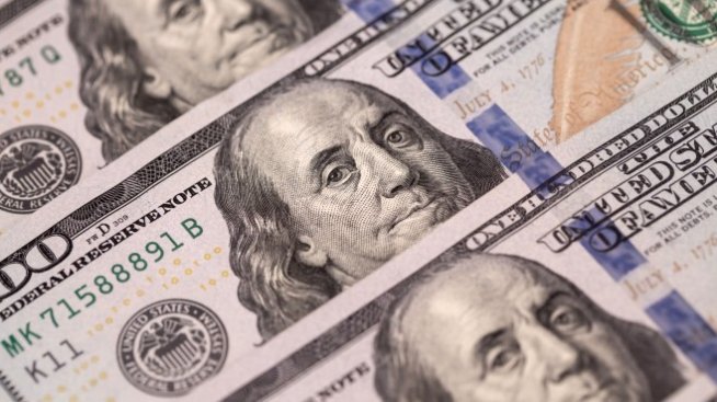 И Тръмп, и Байдън настояват за по-големи икономически стимули