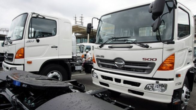 Звеното на Toyota за камиони и автобуси спира временно работа в САЩ и Канада