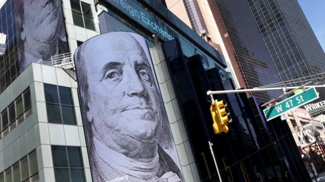 Wall Street очаква подробности за данъчната реформа на Доналд Тръмп*