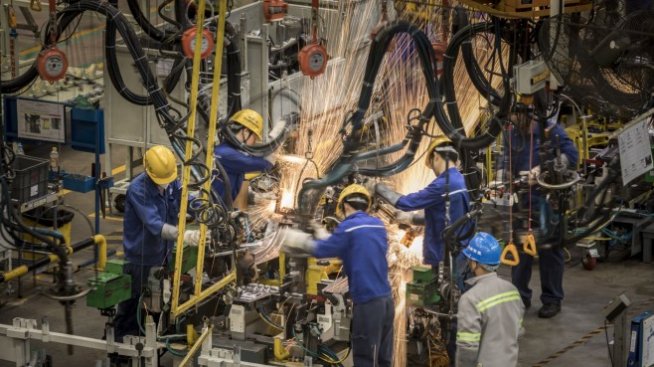 Китайската индустрия расте за пети пореден месец 