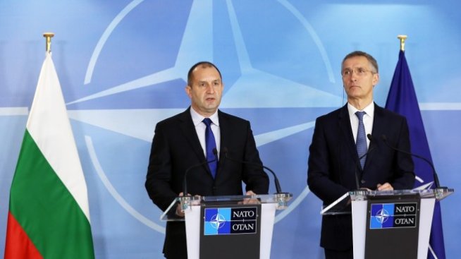 Радев: Oтбранителният потенциал на НАТО трябва да върви ръка за ръка с Русия