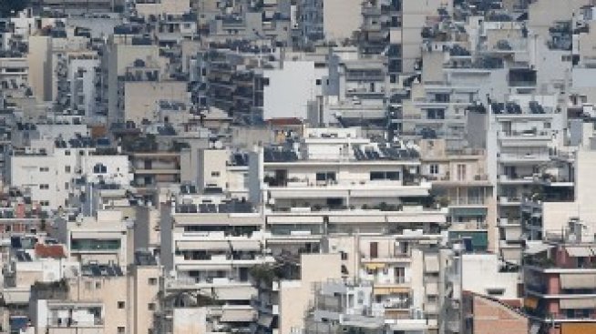 За десет години гръцките домакинства са загубили 28% от активите си