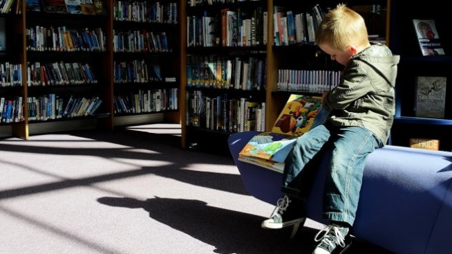 Издатели: Намалената ставка от 9% на ДДС върху книгите да е постоянна