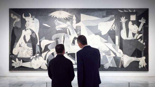 Западът увеличава помощта си в критичен за Володимир Зеленски момент*