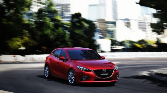 Mazda оставя хибридите и електромобилите на стендбай