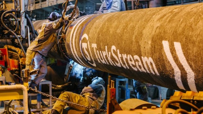 "Газпром" чака България, за да финализира "Турски поток"