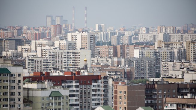 Спадът на строителството в Русия прави несигурни купувачите на жилища в Москва