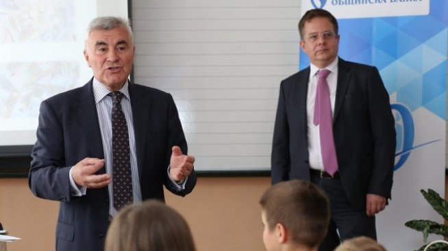 Столична община стартира кампания за финансова грамотност в училищата