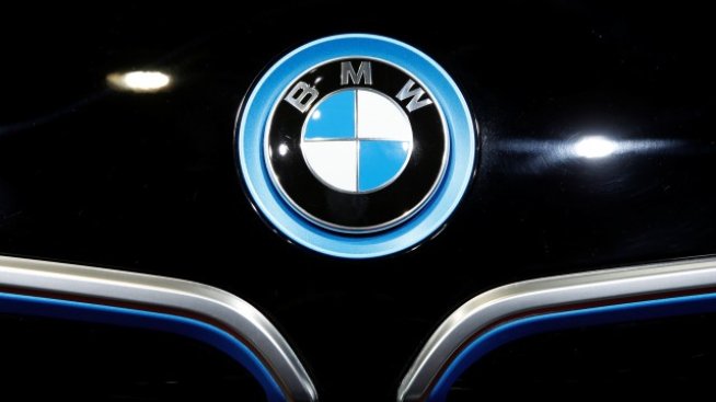 BMW иска да увеличи продажбите на електромобили с две трети през 2017 г.