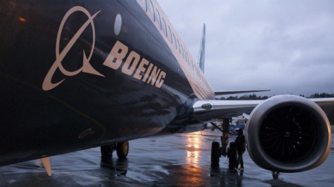 Boeing се отказва поне временно от 737 Max
